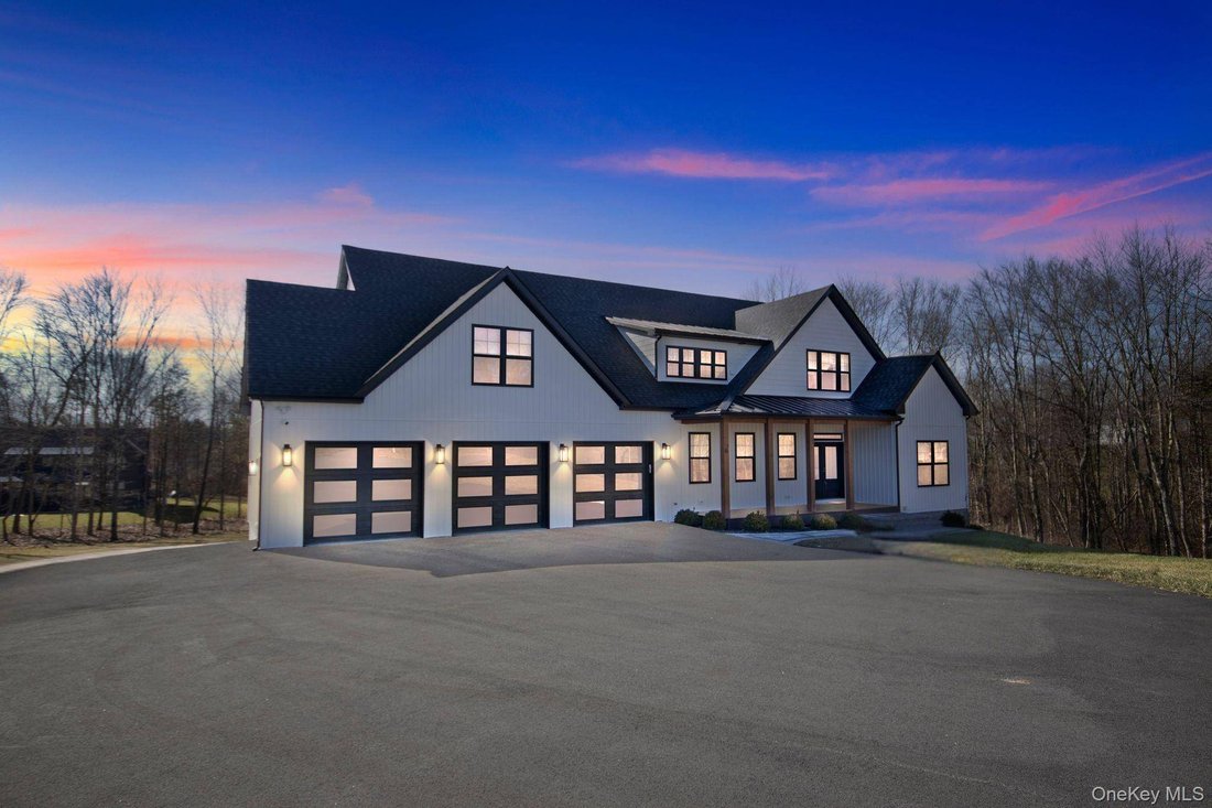 House in Spackenkill, New York, United States 3 - 18656550