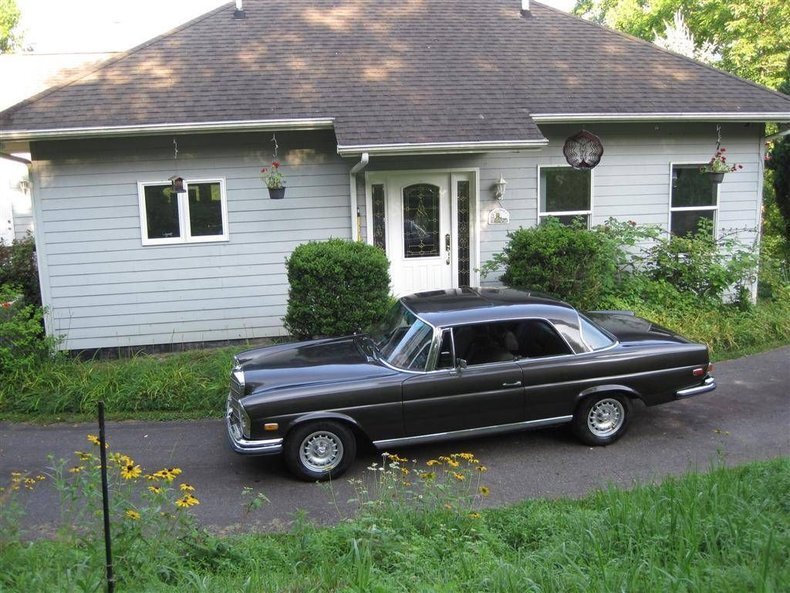 Coupe in Glendale, United States 4 - 18656677