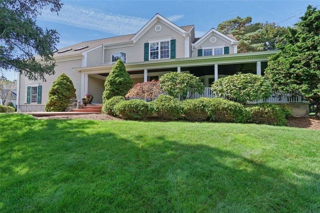 House in Cranston, Rhode Island, United States 1 - 18656473