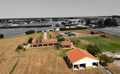 Farm Ranch in Atalaia e Alto Estanqueiro-Jardia, Setubal, Portugal 1