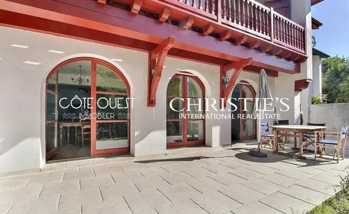 Villa in Centre Ville, Saint-Jean-de-Luz, France 1
