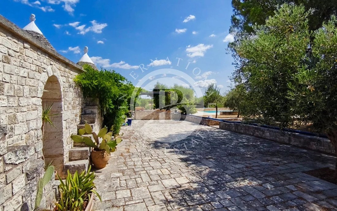 Villa in Locorotondo, Apulia, Italy 5 - 18658132