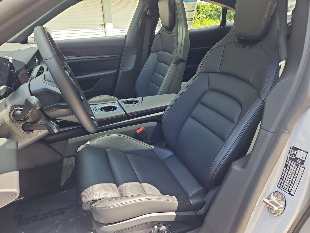 Sedan in Stratham, NH, United States 5 - 18346562
