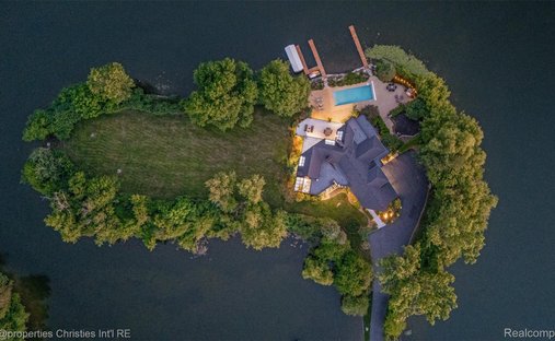 Casa en Wixom, Míchigan, Estados Unidos 1