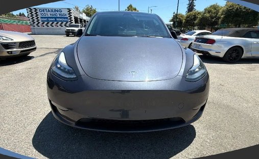 2022 Tesla Model Y Long Range Sport Utility 4D in Hayward, CA, United States 1