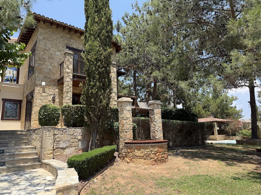 Villa in Souni-Zanakia, Limassol, Cyprus 1 - 18658472