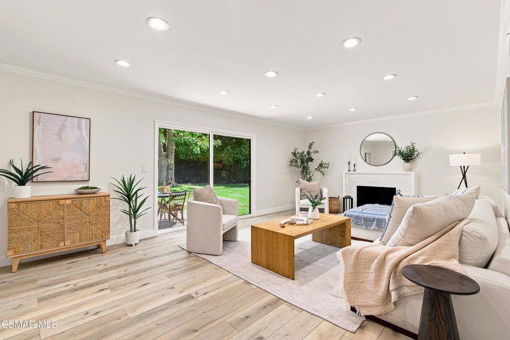 House in West Hills, California, United States 5 - 18658045