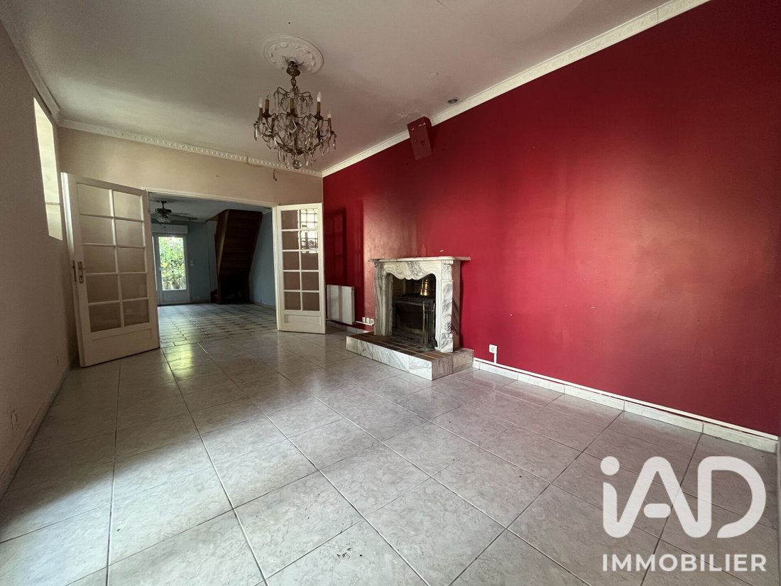 House in Gennevilliers, Ile-de-France, France 2 - 18659577
