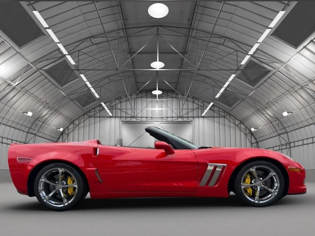 Cabriolet in Orange, CA, United States 2 - 18001025