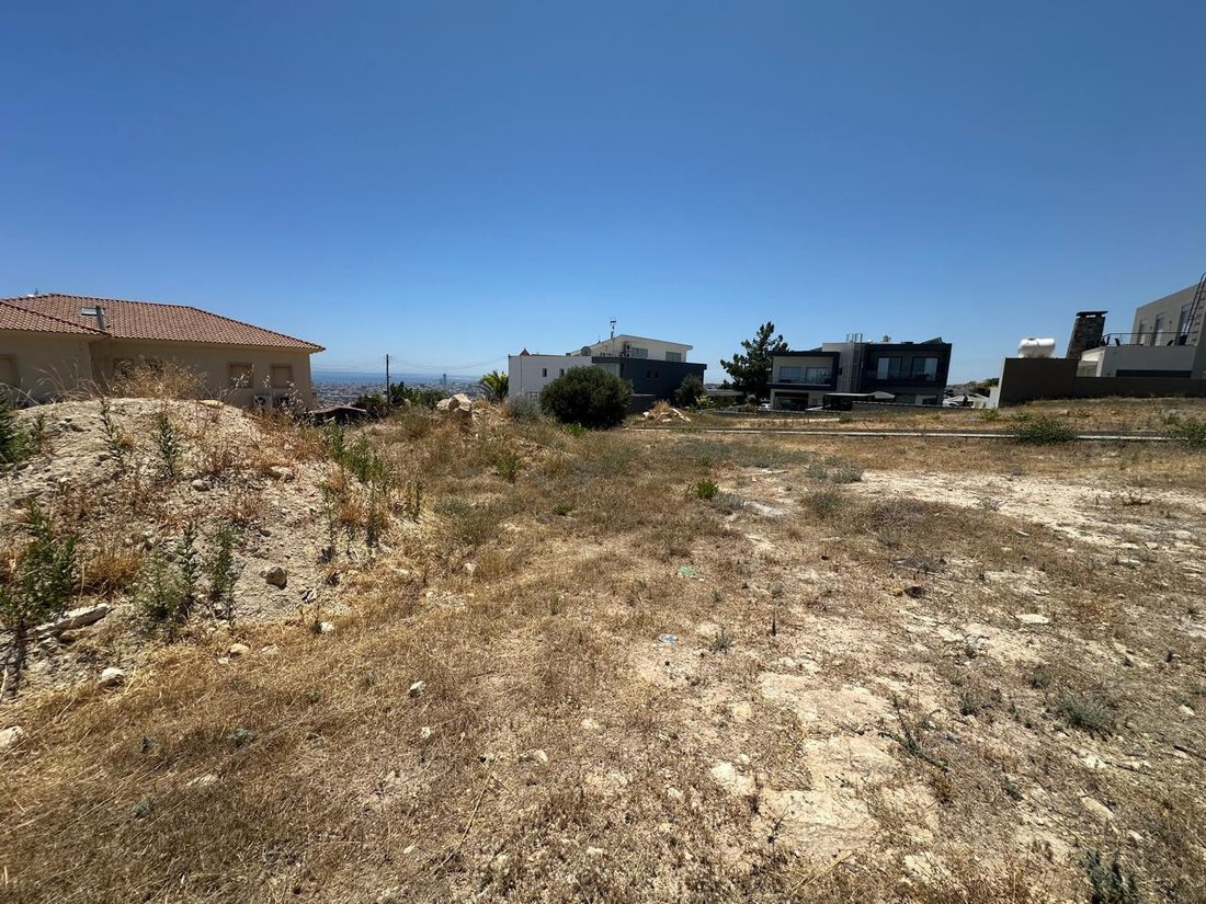 Land in Agios Athanasios, Limassol, Cyprus 5 - 18658528