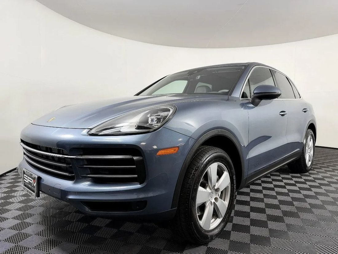Suv in Lynnwood, WA, United States 2 - 18658324