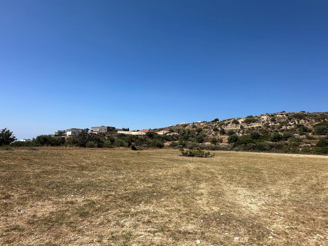 Land in Agios Athanasios, Limassol, Cyprus 5 - 18658568