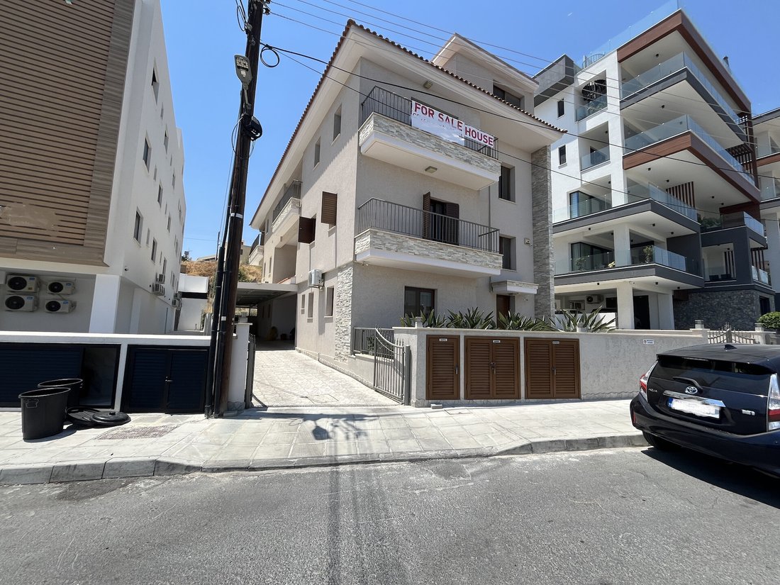 House in Agios Athanasios, Limassol, Cyprus 1 - 18658575