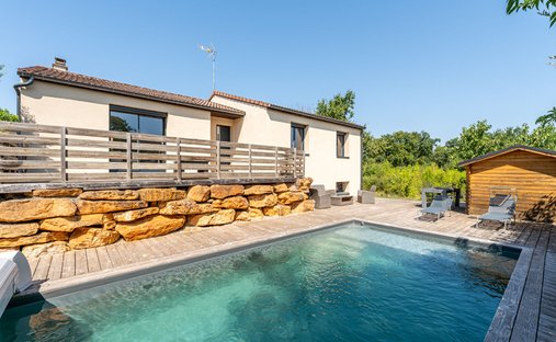 Villa in Chazay-d'Azergues, Auvergne-Rhône-Alpes, France 1