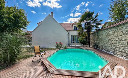 Haus in Bas, Maule, Frankreich 1
