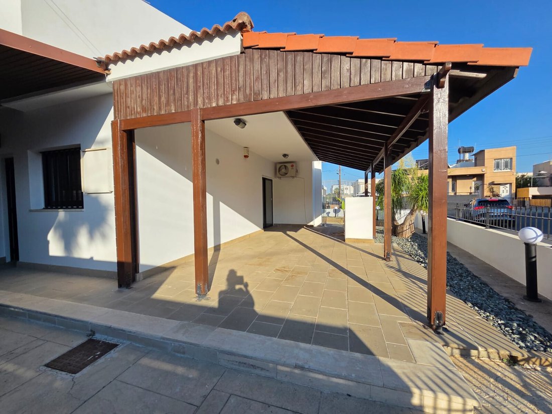 House in Kato Polemidia, Limassol, Cyprus 5 - 18658495