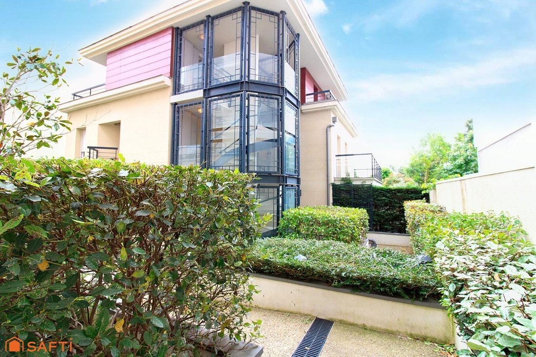 Apartment in La Faiencerie-Le Clos Saint Cyr, Bourg-la-Reine, France 1 - 18658659