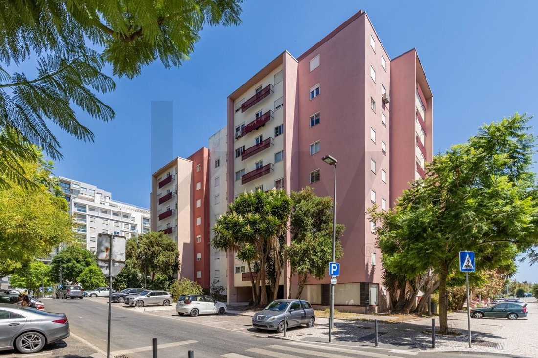 Apartment in Alvalade, Lisbon, Portugal 1 - 18658116