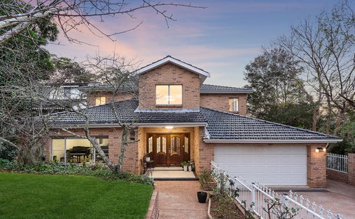House in Saint Ives Chase, New South Wales, Australia 1