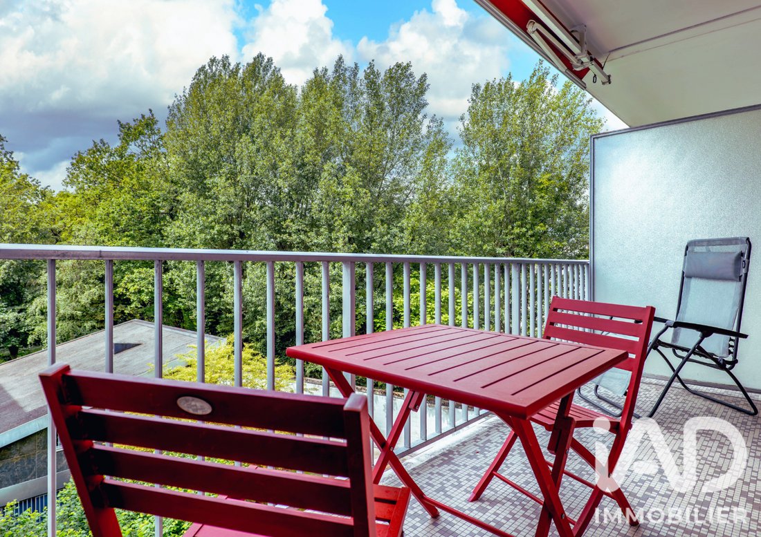 Apartment in Fontenay-sous-Bois, Ile-de-France, France 1 - 18659808