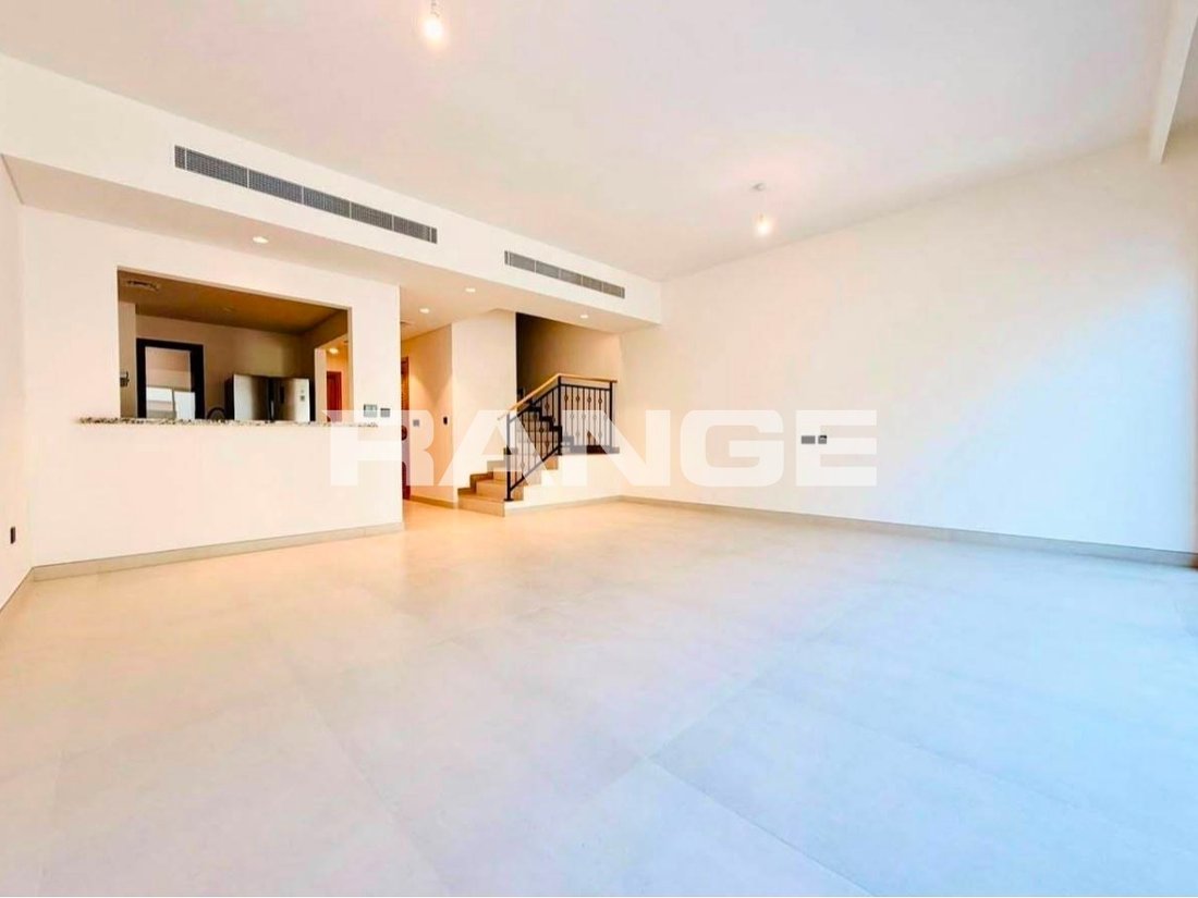Townhouse in Tilal Al Ghaf, Dubai, United Arab Emirates 1 - 18658109