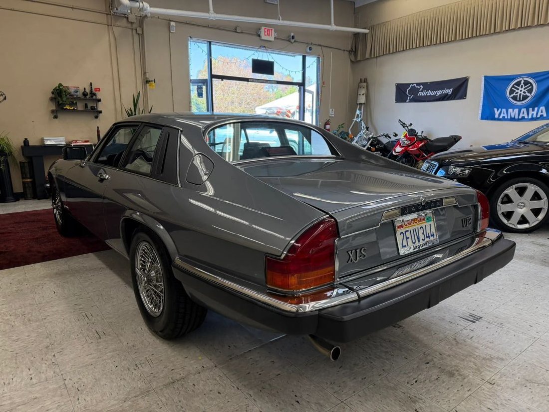 Coupe in Martinez, CA, United States 5 - 18658294