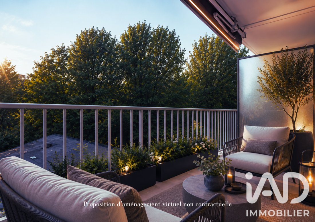 Apartment in Fontenay-sous-Bois, Ile-de-France, France 2 - 18659808