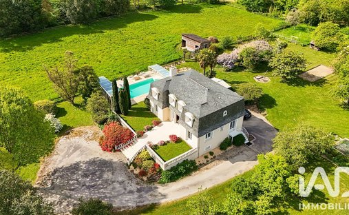 House in Saint-Pierre-de-Plesguen, Mesnil-Roc'h, France 1