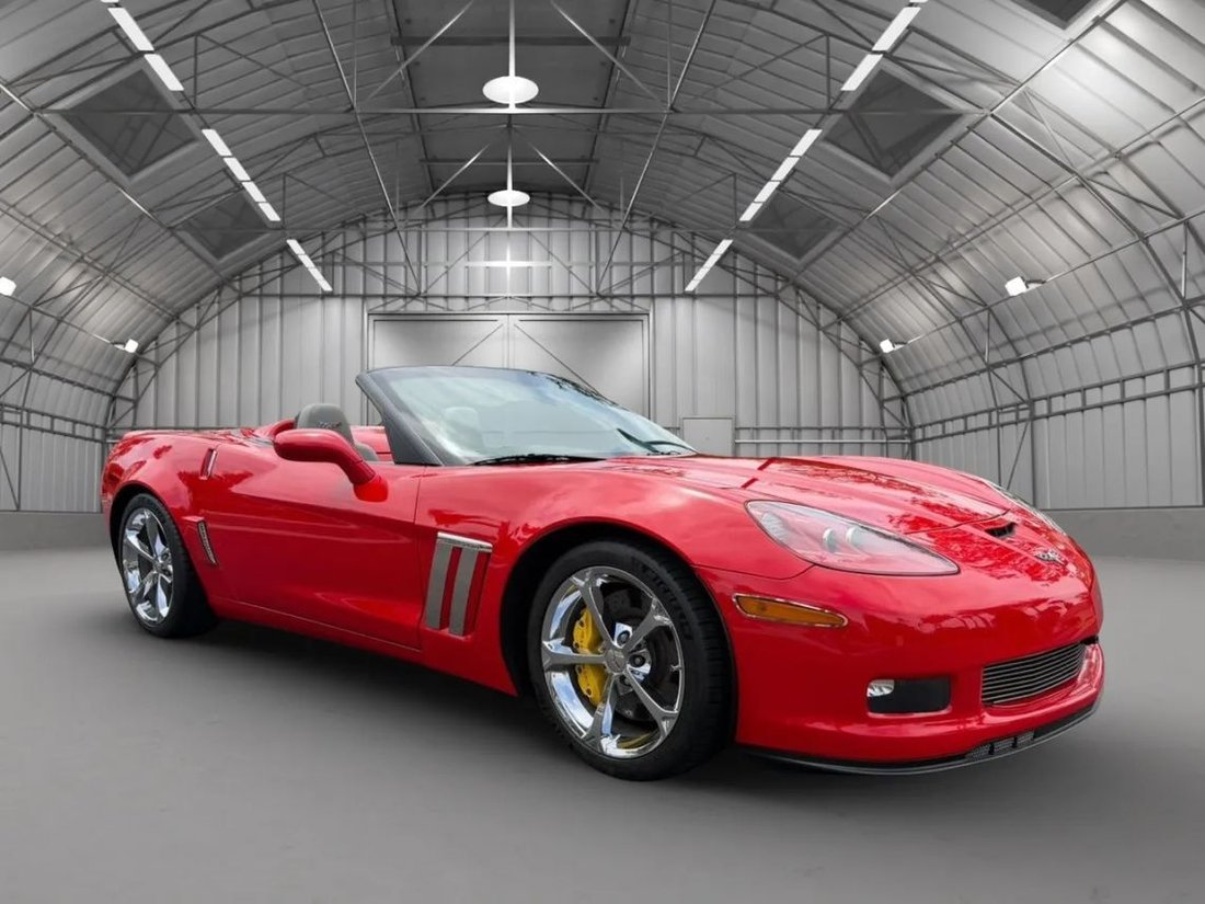 Cabriolet in Orange, CA, United States 3 - 18001025