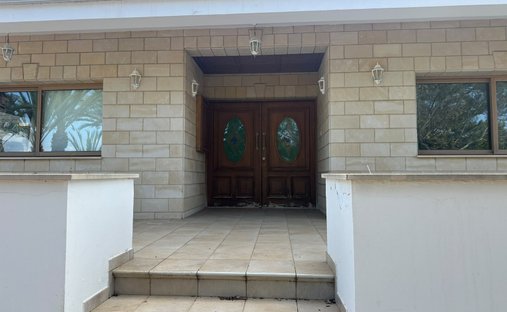 Villa in Chloraka, Paphos, Cyprus 1