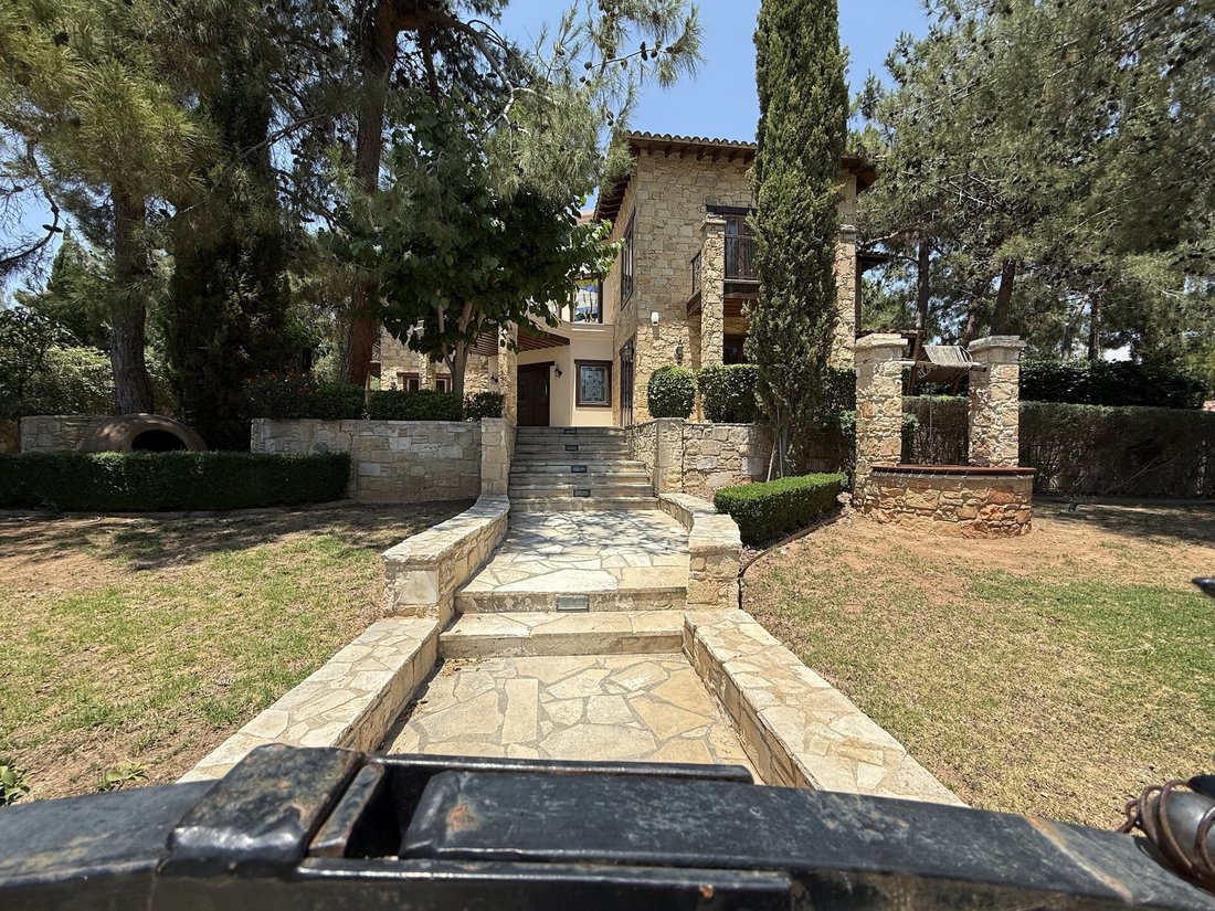 Villa in Souni-Zanakia, Limassol, Cyprus 3 - 18658472