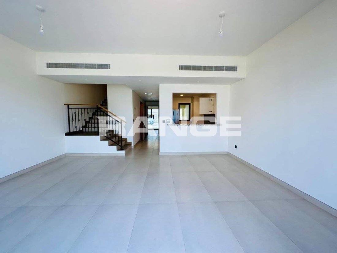 Townhouse in Tilal Al Ghaf, Dubai, United Arab Emirates 4 - 18658109