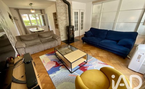 House in Centre Ville-Bouviers, Guyancourt, France 1