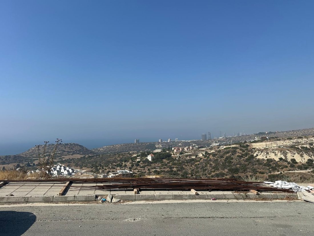 Land in Agios Tychon, Limassol, Cyprus 5 - 18658595
