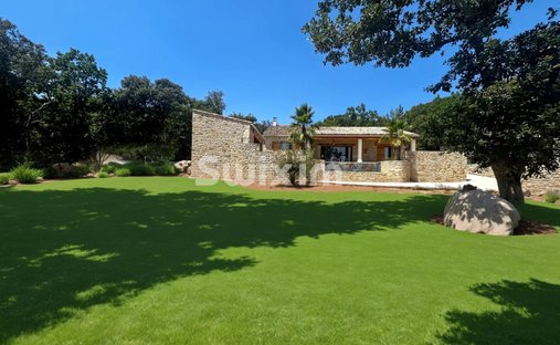 Villa in Saint-Andre-de-Roquepertuis, Occitania, France 1