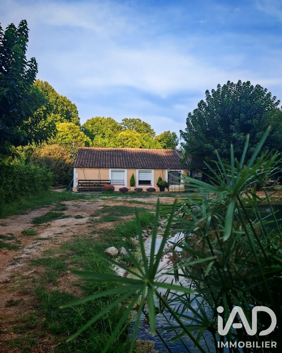 House in Carnoules, Provence-Alpes-Côte d'Azur, France 1 - 18659805
