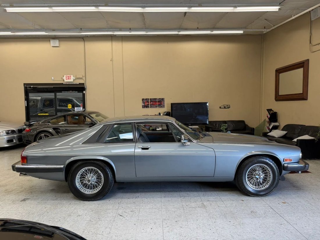 Coupe in Martinez, CA, United States 2 - 18658294
