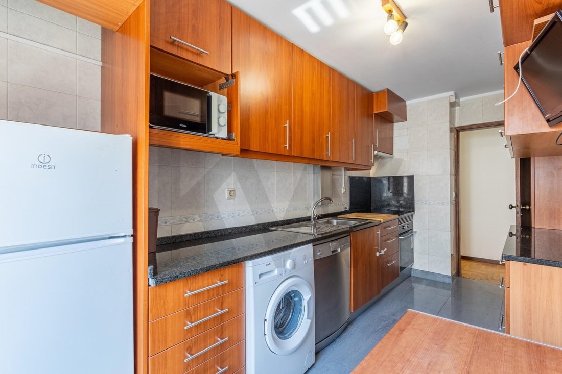 Apartment in Alvalade, Lisbon, Portugal 3 - 18658116