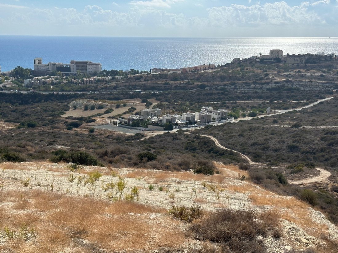Land in Agios Tychon, Limassol, Cyprus 4 - 18658299