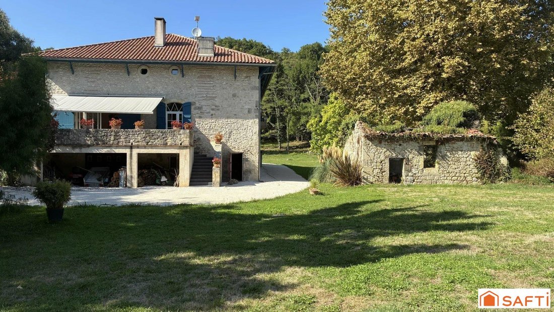 House in Bazens, Nouvelle-Aquitaine, France 3 - 18658706
