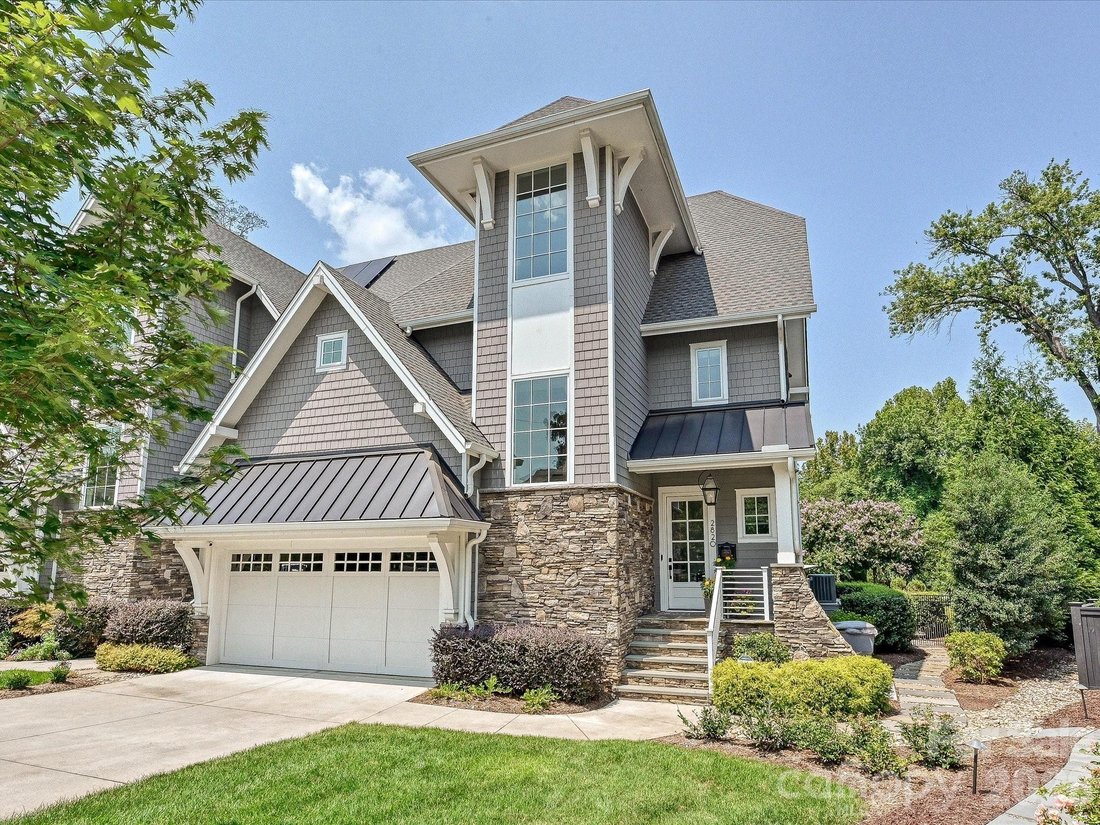 Townhouse in Charlotte, North Carolina, United States 1 - 18658068