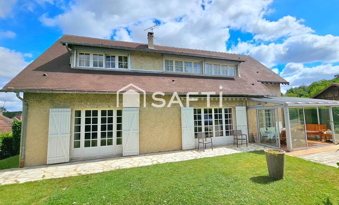 House in Villiers-Saint-Frederic, Ile-de-France, France 1 - 17713431