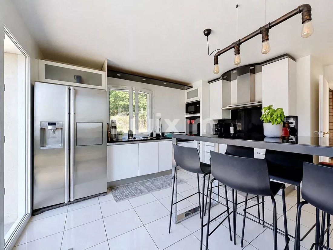 House in Divonne-les-Bains, Auvergne-Rhône-Alpes, France 4 - 18658110