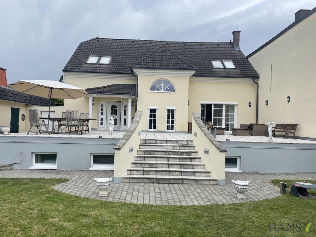 Villa in Traiskirchen, Lower Austria, Austria 2 - 18658369