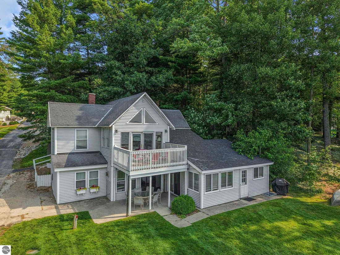 House in Traverse City, Michigan, United States 4 - 18657982