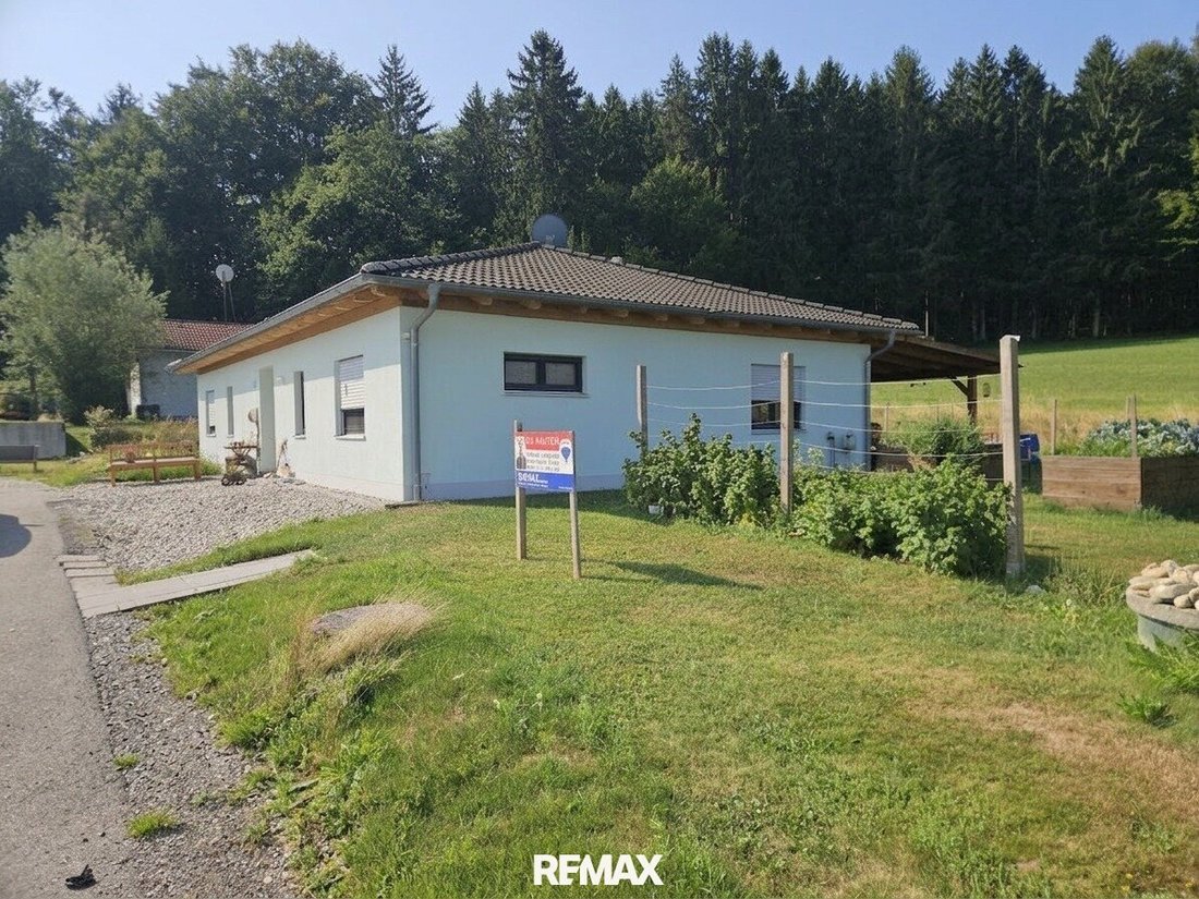 Bungalow in Tarsdorf, Upper Austria, Austria 1 - 18658345