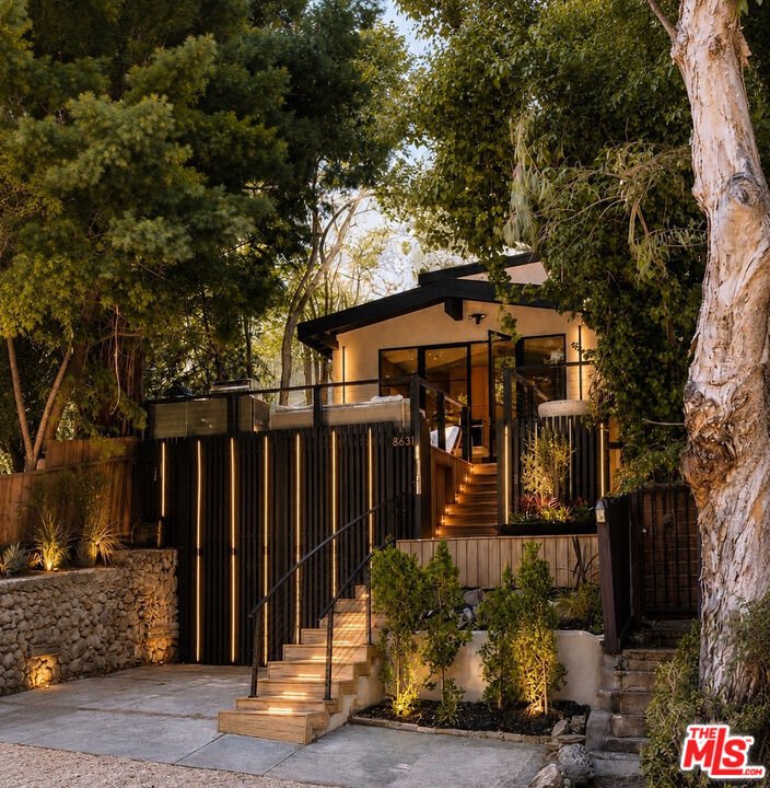 House in Los Angeles, California, United States 1 - 18658030