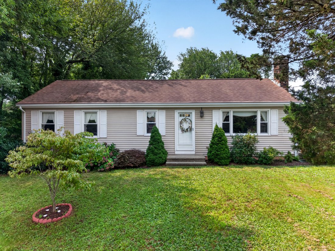 House in Old Saybrook, Connecticut, United States 1 - 18658676