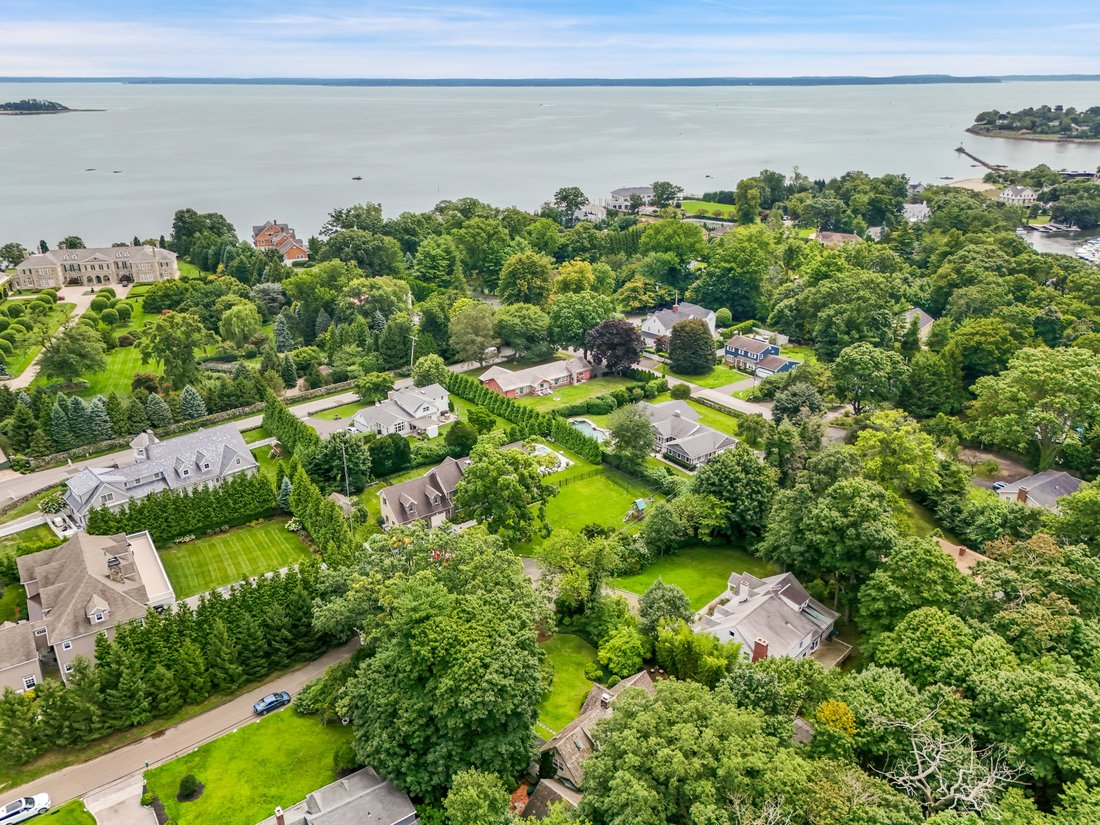 House in Greenwich, Connecticut, United States 2 - 18658672