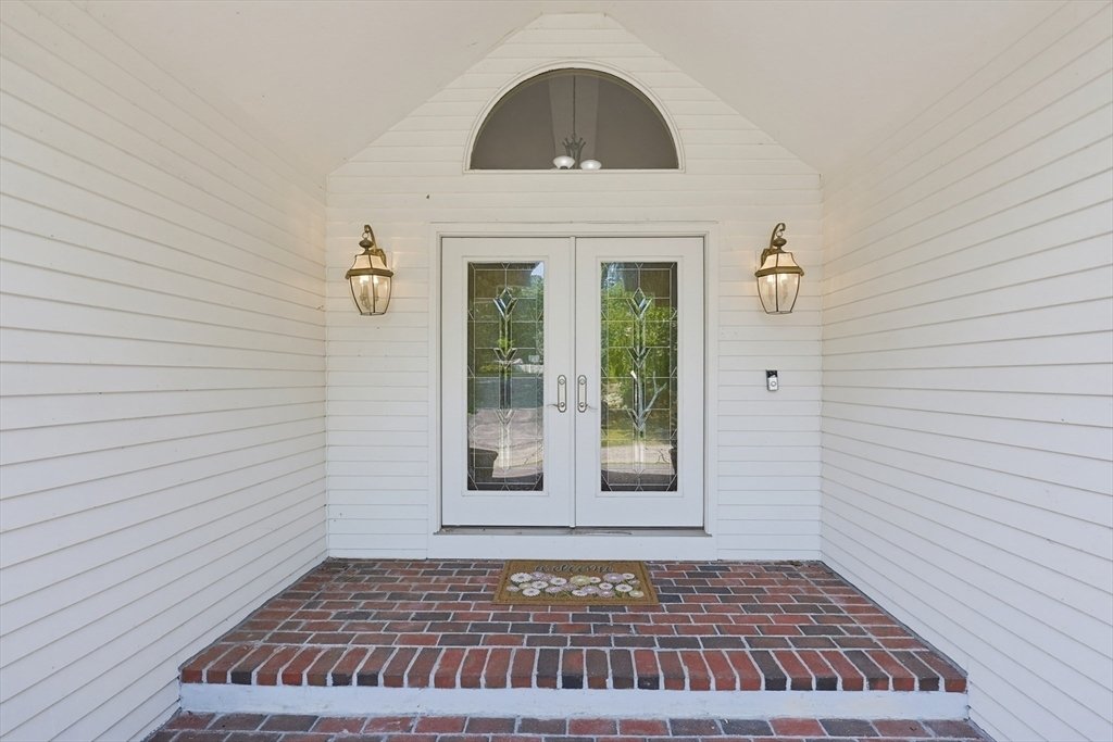 House in Stoughton, Massachusetts, United States 3 - 18658691